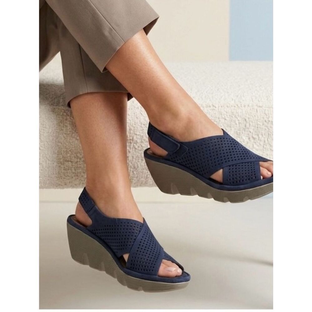Clarks Artisan Suede Wedge Sandals Size 10 Blue Slingback Peep Toe Comfy
